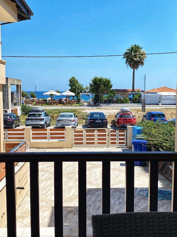 La Mer Luxury Apartments Ierissós Eksteriør bilde