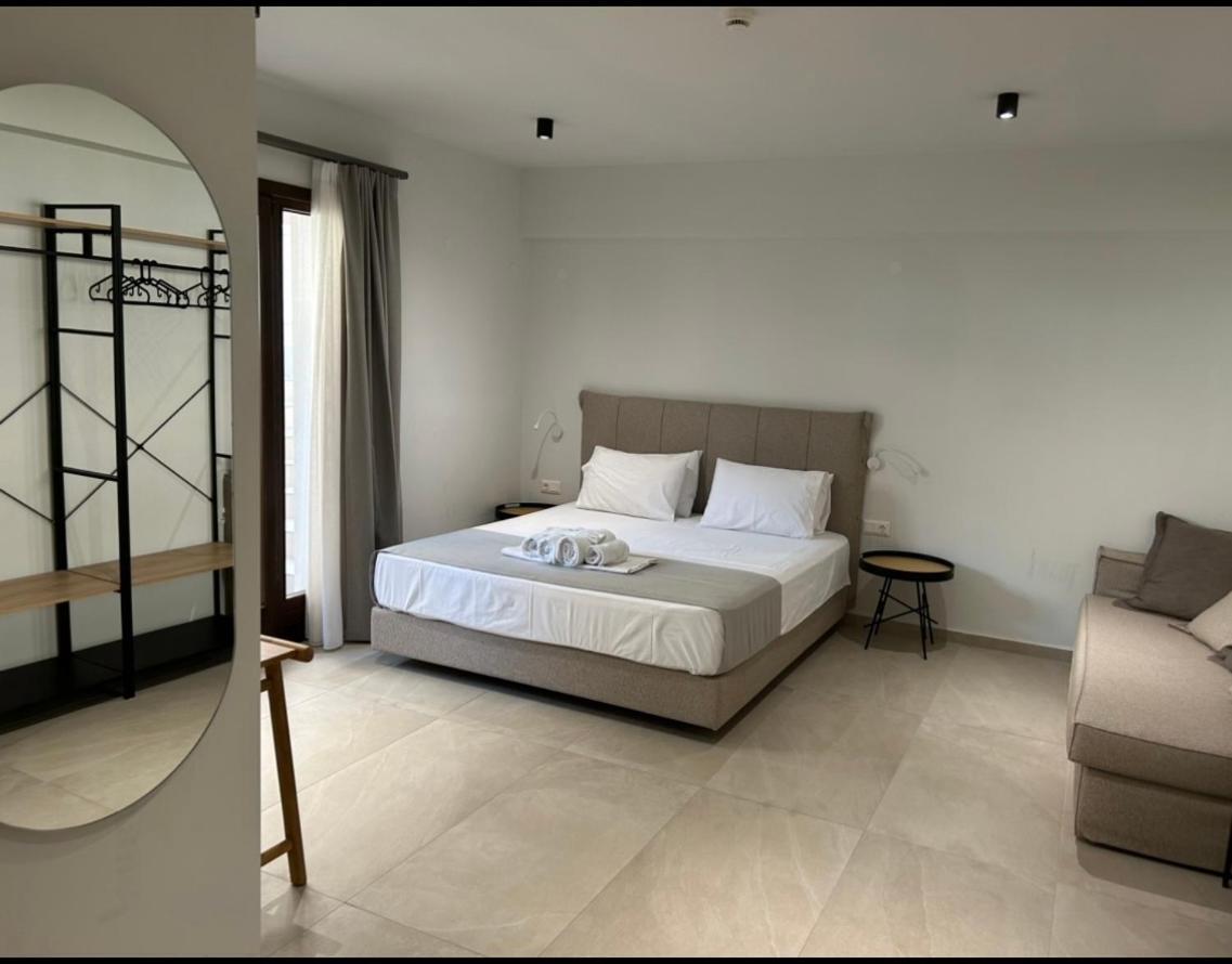 La Mer Luxury Apartments Ierissós Eksteriør bilde