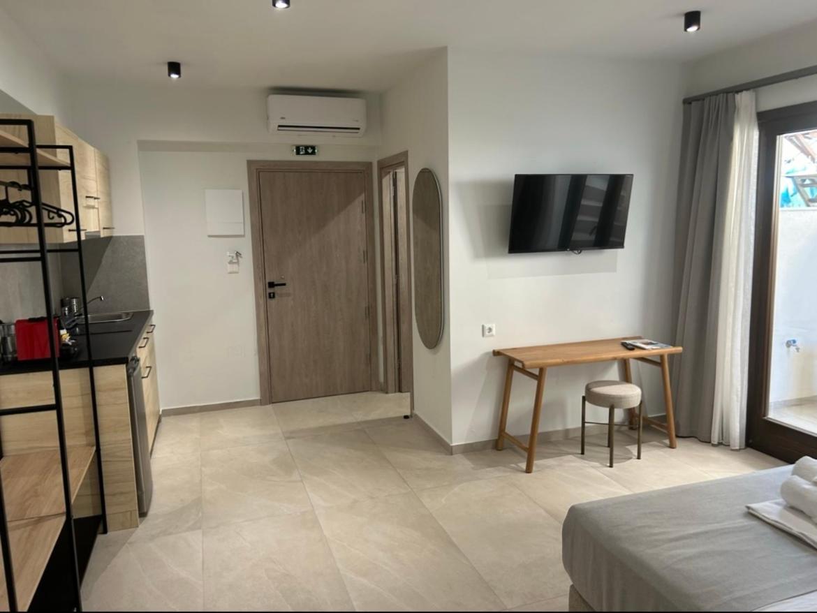La Mer Luxury Apartments Ierissós Eksteriør bilde